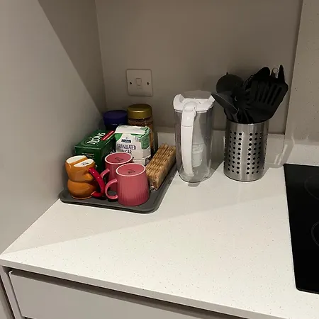 Modern Two-bedroom Shared Dublin Homestay *